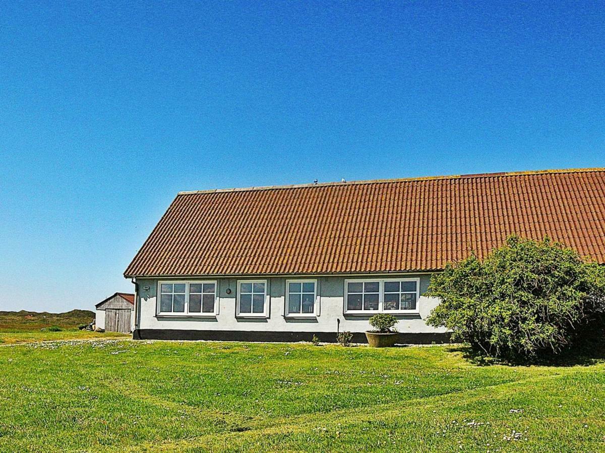 Delightful Apartment in Hvide Sande with Terrace Buitenkant foto